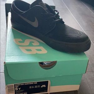 stefan janoski NB